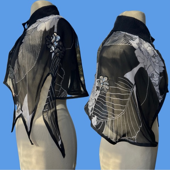 Swankety Swank Black & White Floral Chiffon Sparkle Capelet w/Hemp snap collar - Picture 4 of 6